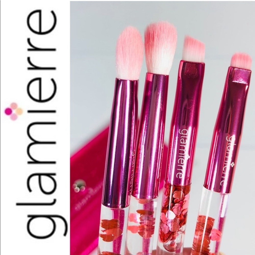 GLAMIERRE Pink Luxe Flow Glitter Hearts Eye Brush